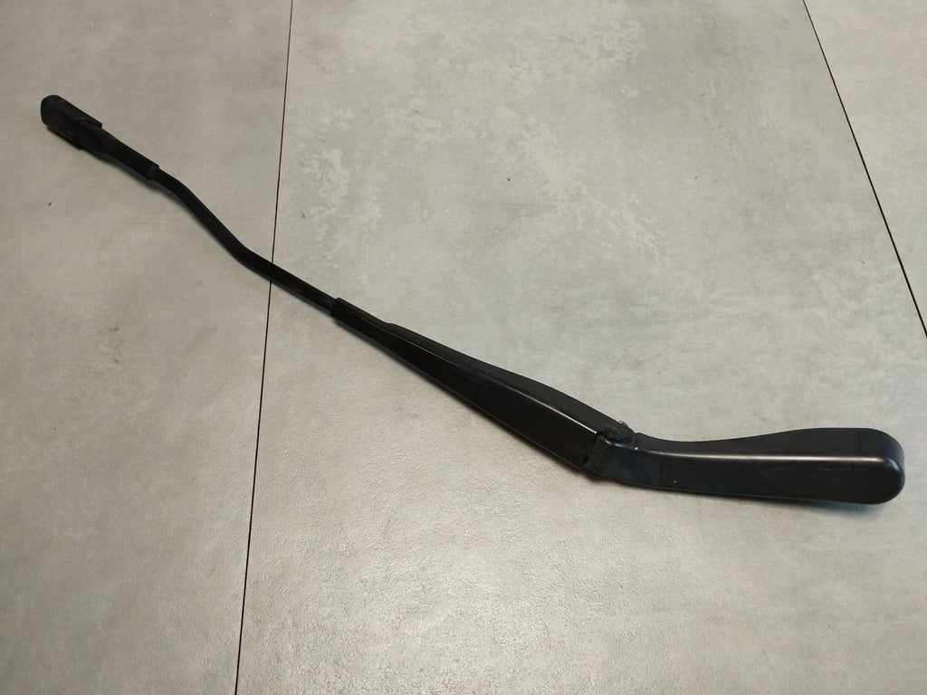 Mercedes-Benz E W213 WIPER ARM FRONT A2138205402 UK