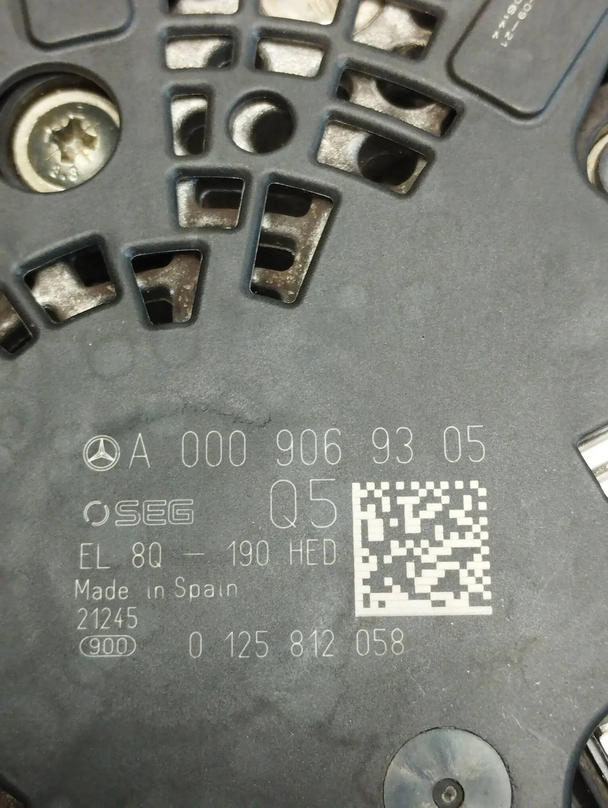 Mercedes-Benz GLC X253 2.0 CGI ALTERNATOR A0009069305