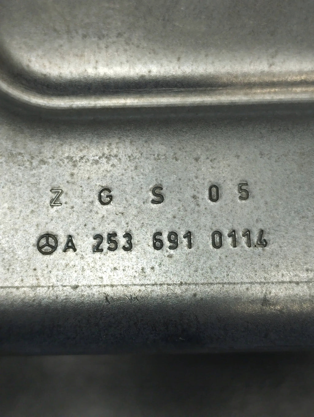 Mercedes-Benz GLC X253 BRACKET HANDLE A2536910114