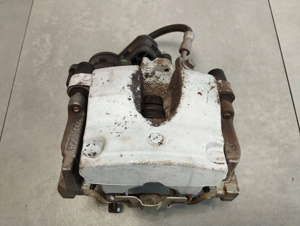 Mercedes-Benz GLC X253 CLAMP LEFT REAR A2534230998