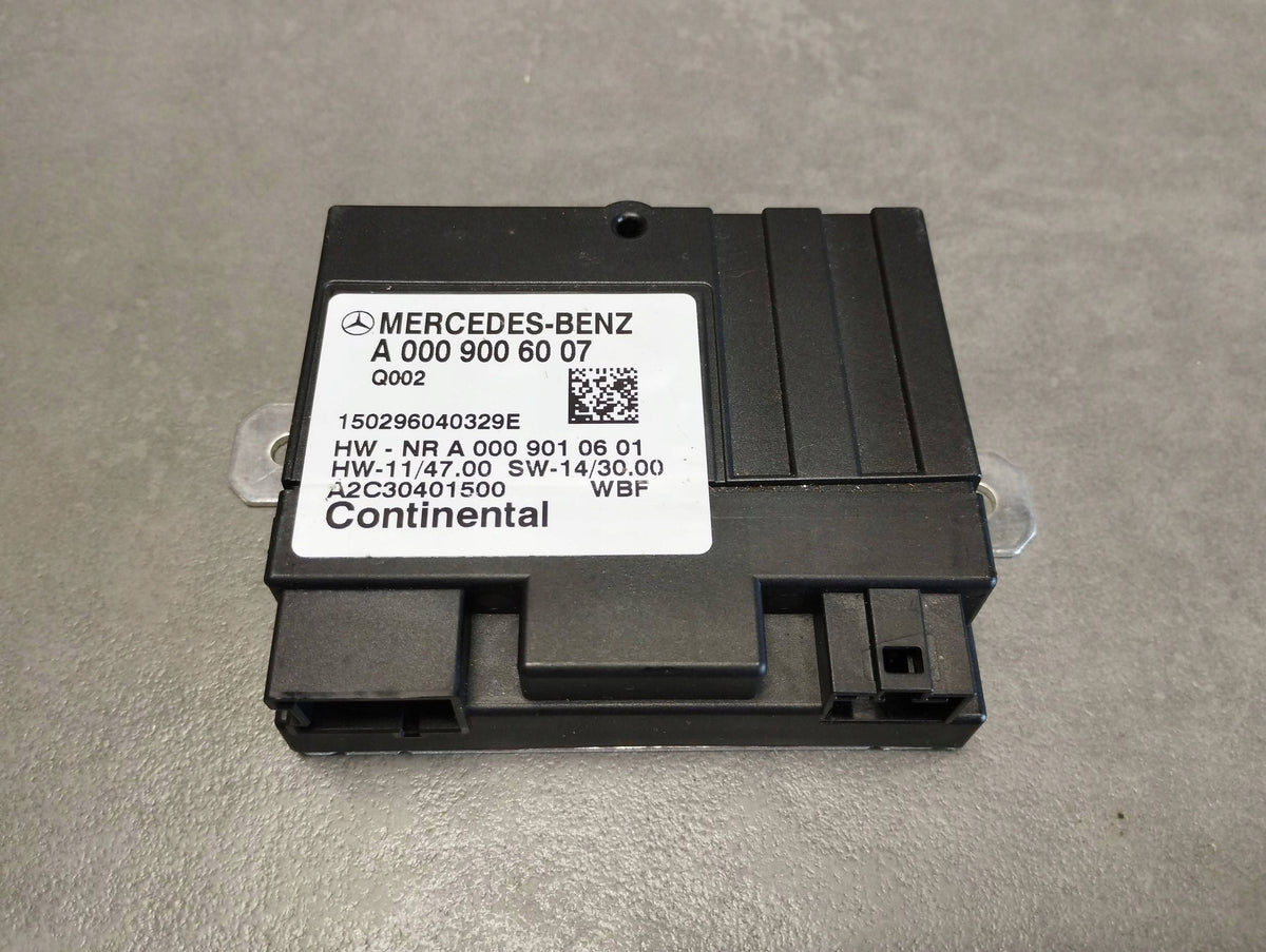 Mercedes-Benz GLC X253 FUEL PUMP CONTROLLER A0009006007