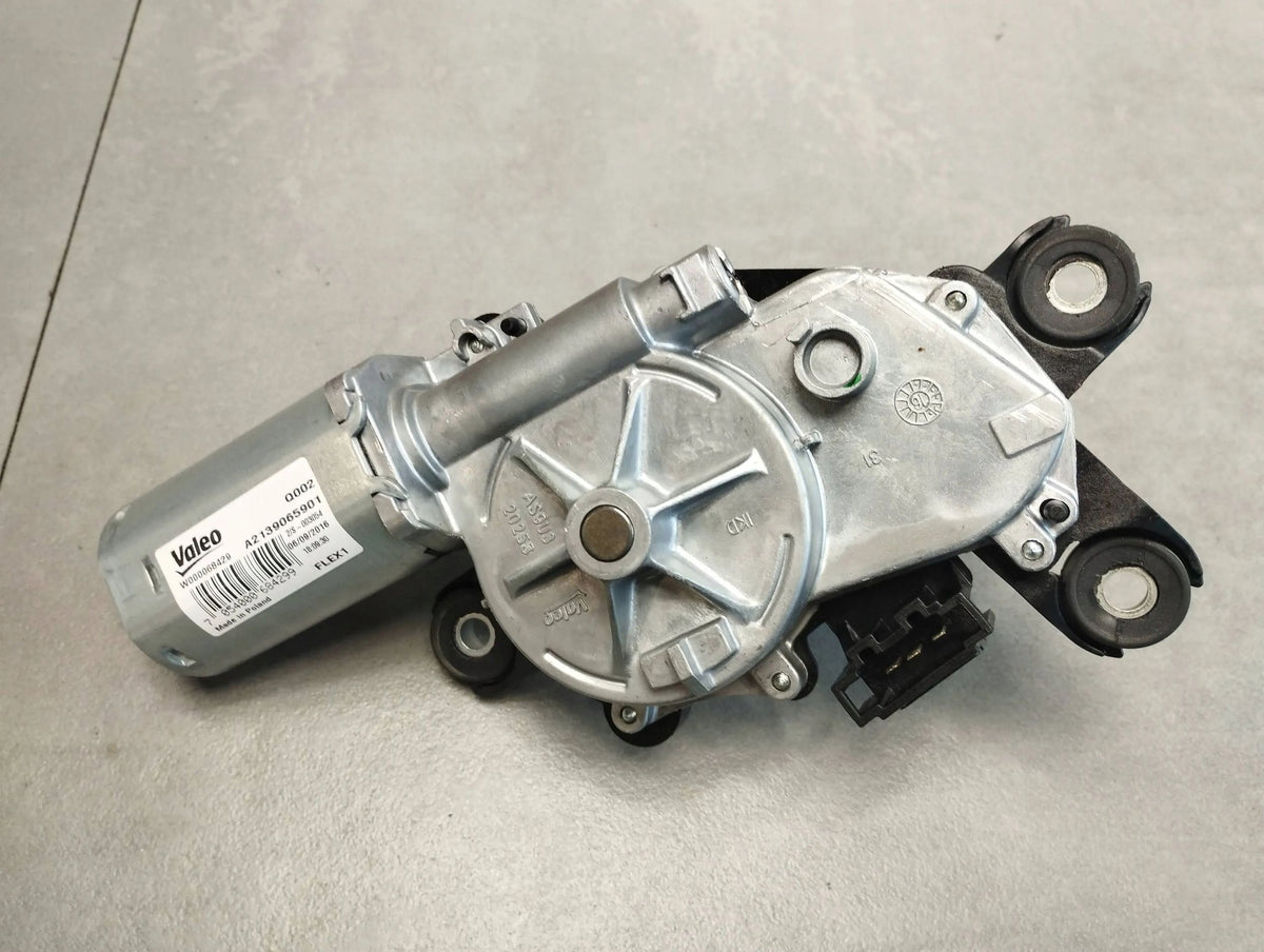 Mercedes-Benz GLC X253 WIPER MOTOR REAR A2139065901