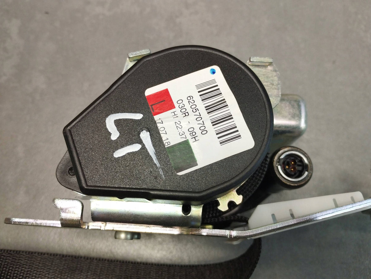 Mercedes-Benz GLE W166 SEAT BELT LEFT REAR A1668603185