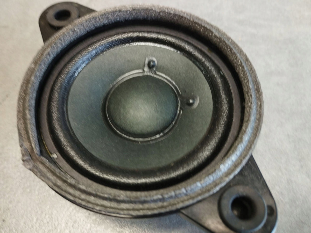 Mercedes-Benz S W222 2014 BOARD SPEAKER A2228203702