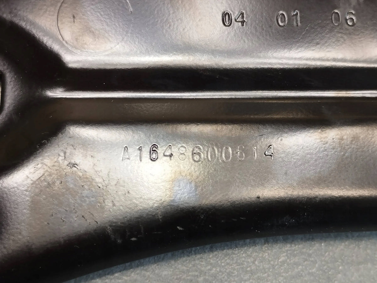 Mercedes ML W164 FLOOR MOUNT A1648600614