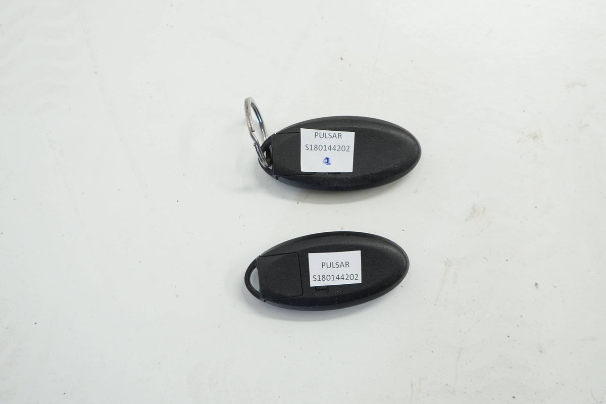 NISSAN PULSAR C13 14R KEY PILOT SET S180144202