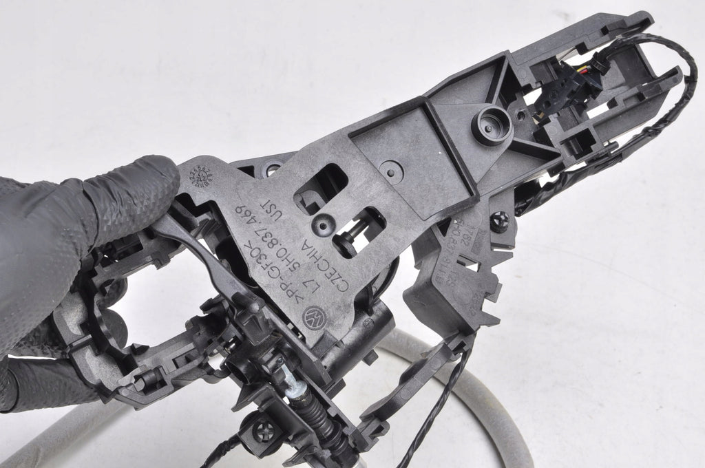 OCTAVIA IV VOLKSWAGEN GOLF VIII DOOR LOCK LEFT REAR 5TA839015P