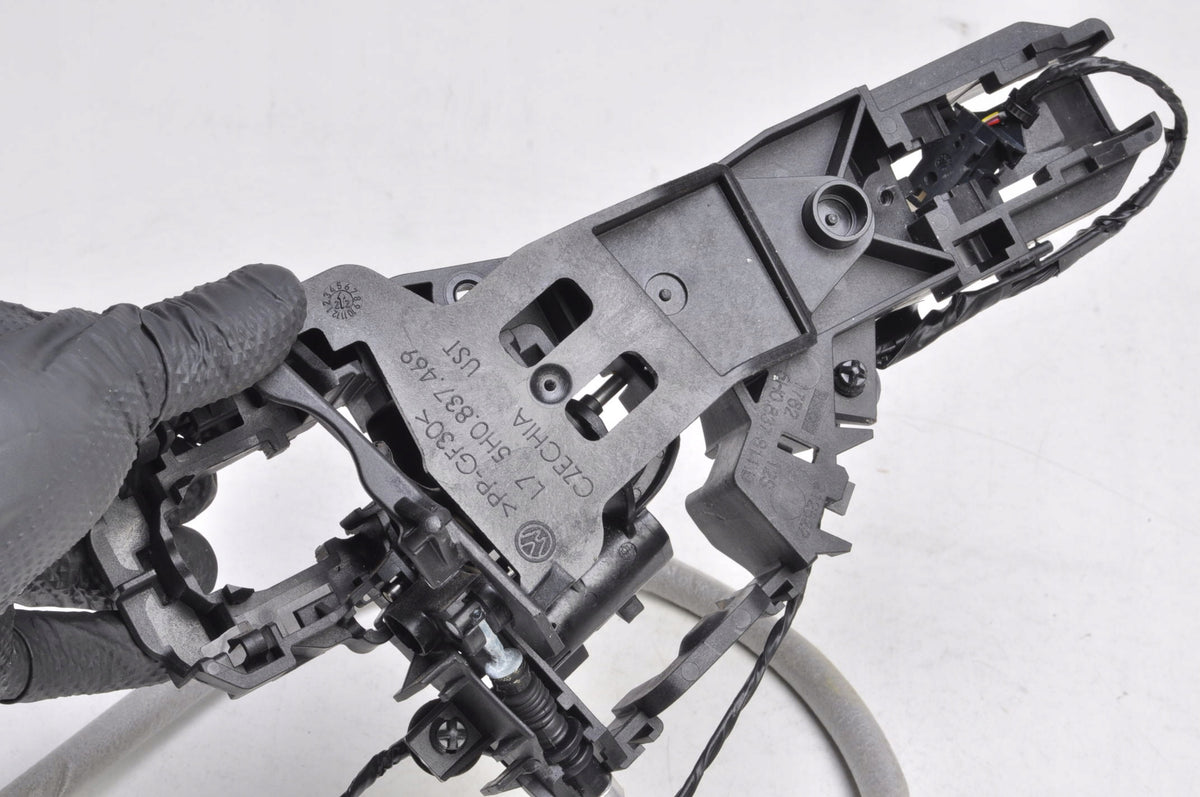 OCTAVIA IV VOLKSWAGEN GOLF VIII DOOR LOCK LEFT REAR 5TA839015P