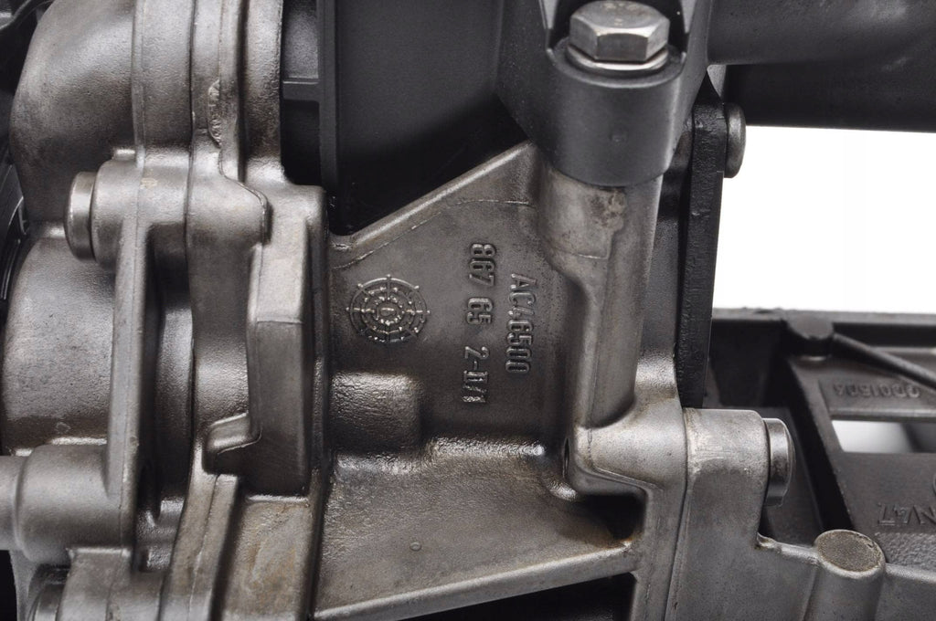 OIL PUMP BMW E90 E91 2.0 D 7798014
