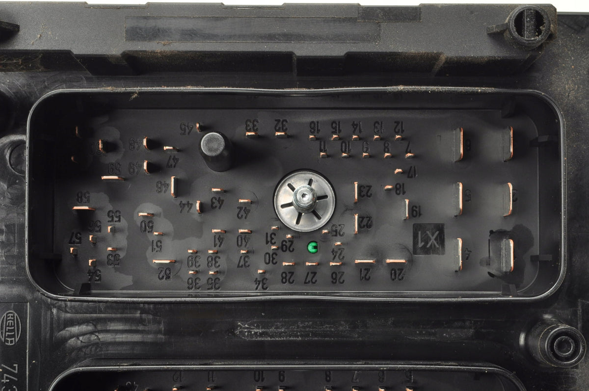 OPEL ASTRA H III ZAFIRA B FUSE BOX 13268304