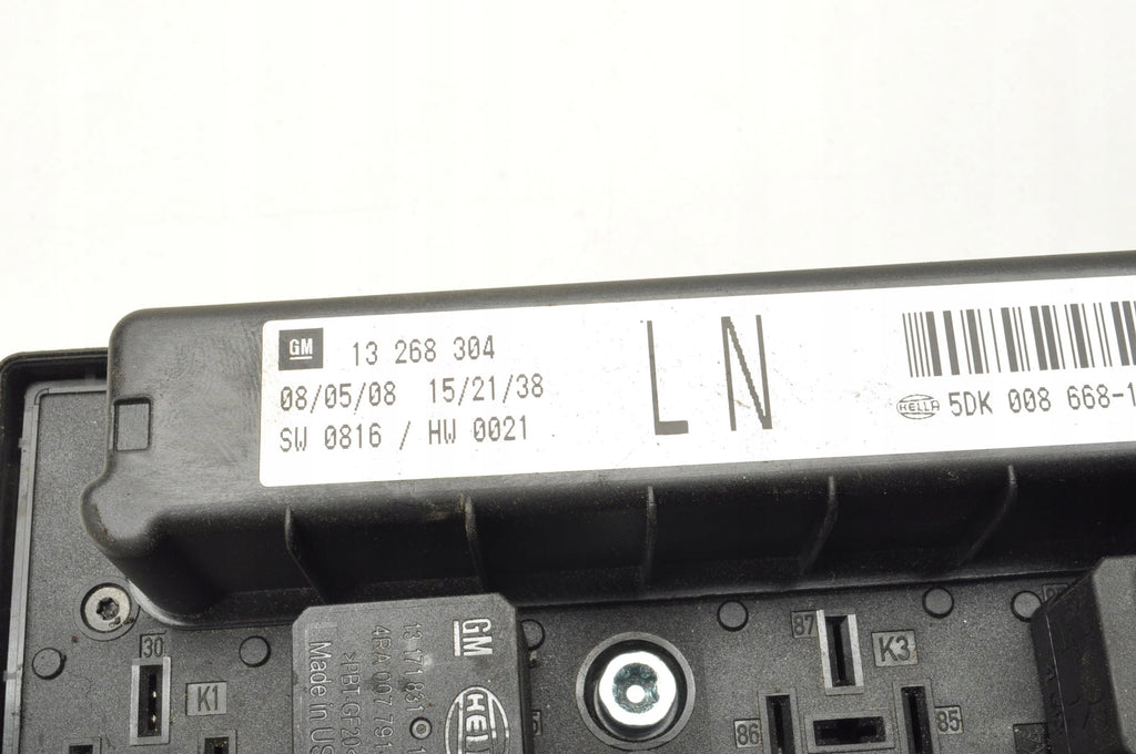 OPEL ASTRA H III ZAFIRA B FUSE BOX 13268304