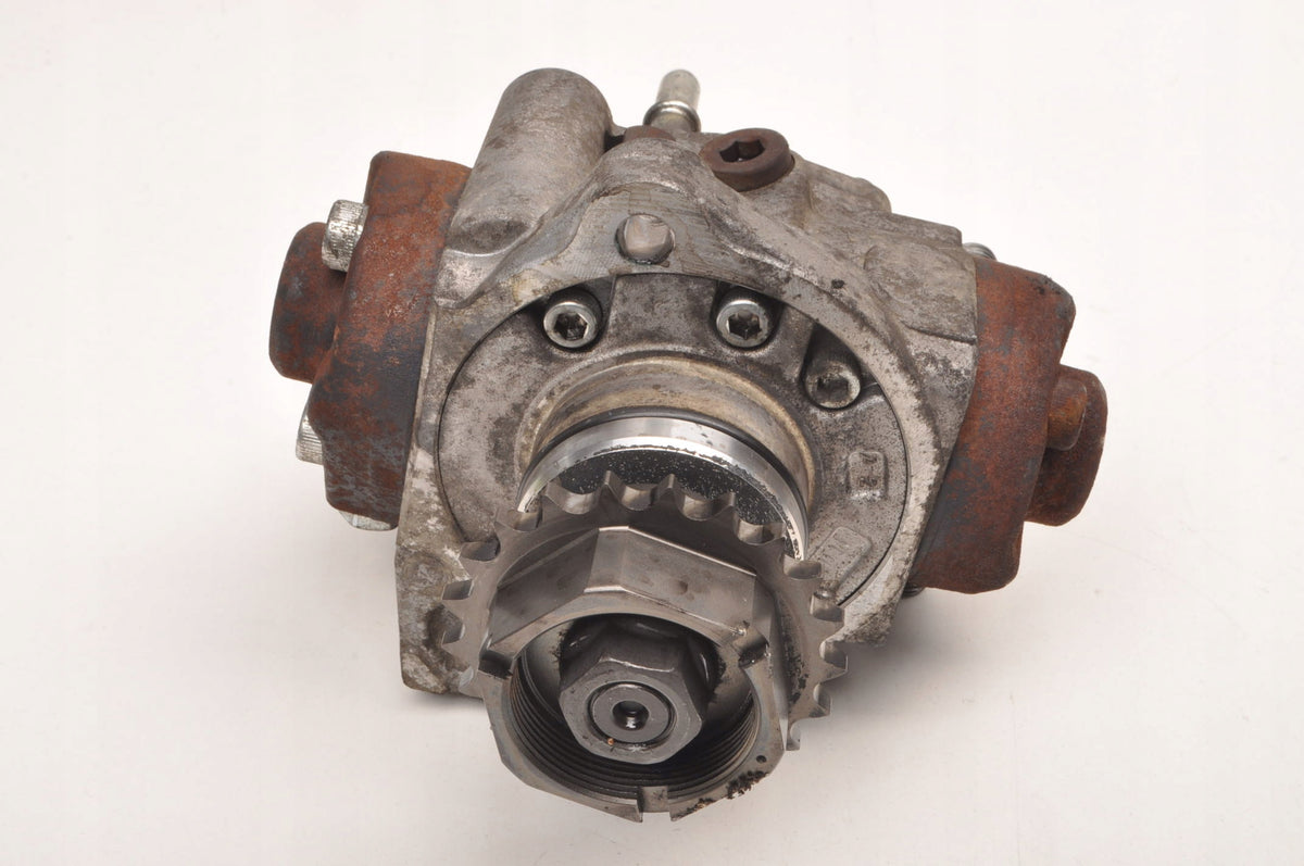 OPEL ASTRA IV J MOCHA AND ZAFIRA C 1.6 CDTI 136 KM INJECTION PUMP 55570040