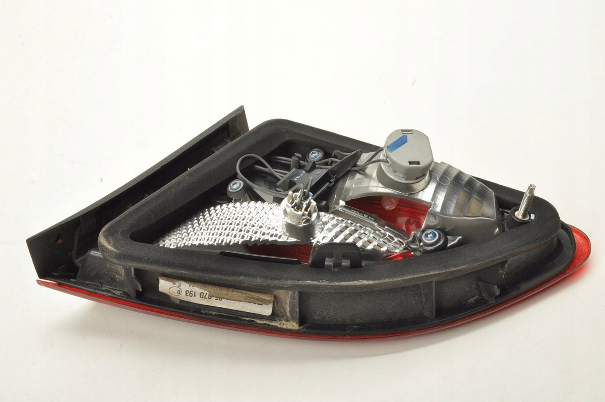 OPEL ASTRA J IV LAMP LEFT REAR IN FLAP SEDAN 25870193 LIFT