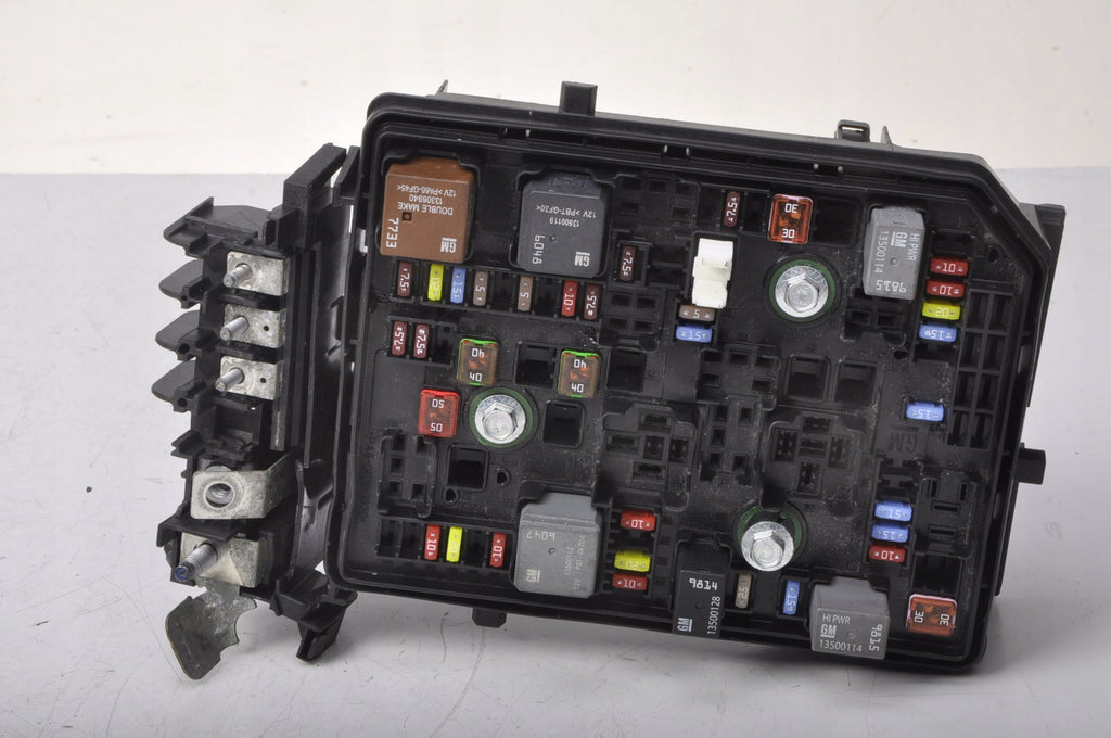 OPEL ASTRA K V FUSE BOX 39040849