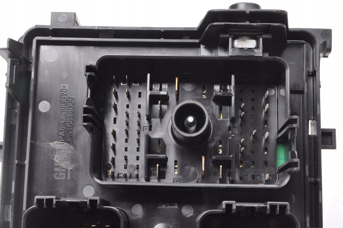 OPEL ASTRA K V FUSE BOX 39069684