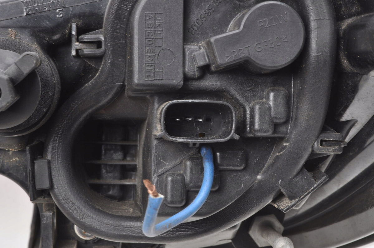 OPEL ASTRA K V LAMP LEFT REAR HB 5D 39015943