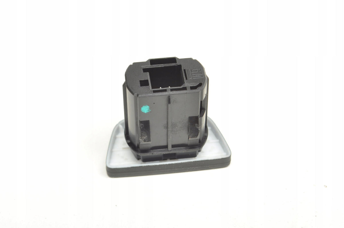 OPEL ASTRA K V SEAT HEATING BUTTON 39011042