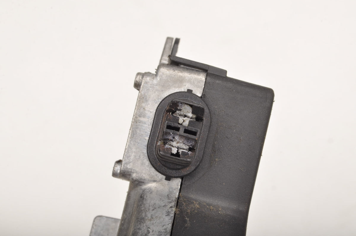 OPEL C III BLOWER RESISTOR 3-73010147