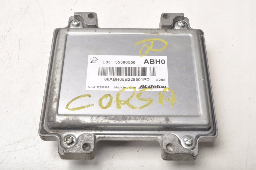 OPEL CORSA D 1.4 16V ENGINE CONTROLLER 55590556