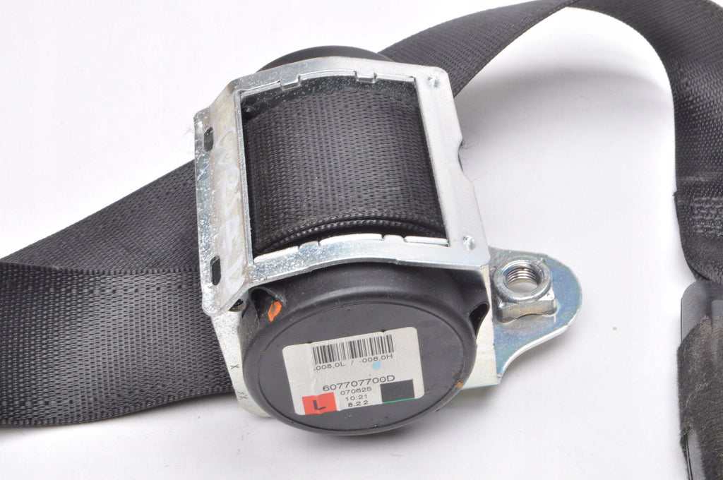 OPEL CORSA D SEAT BELT LEFT FRONT CLIP 13225280