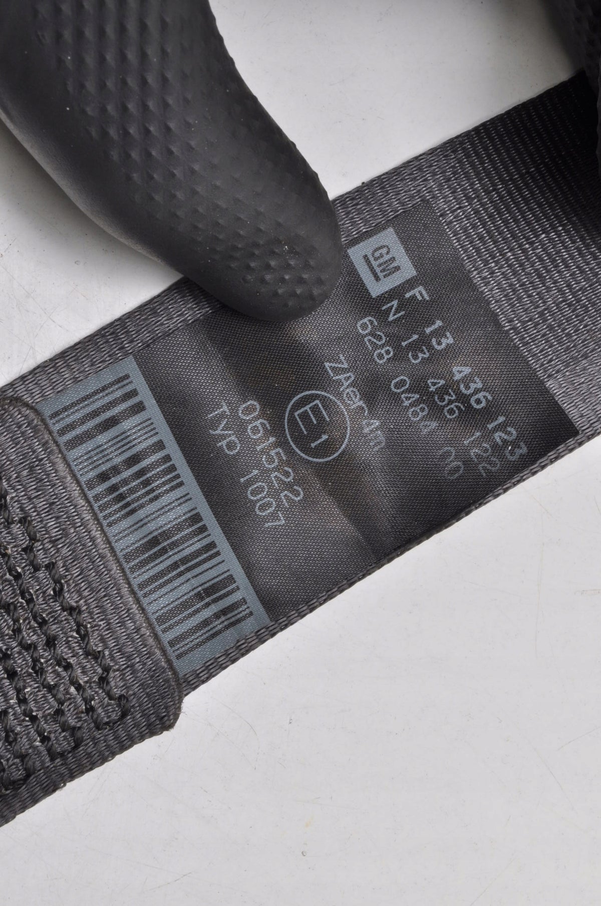 OPEL CORSA D SEAT BELT RIGHT REAR 2 ROW 13436123