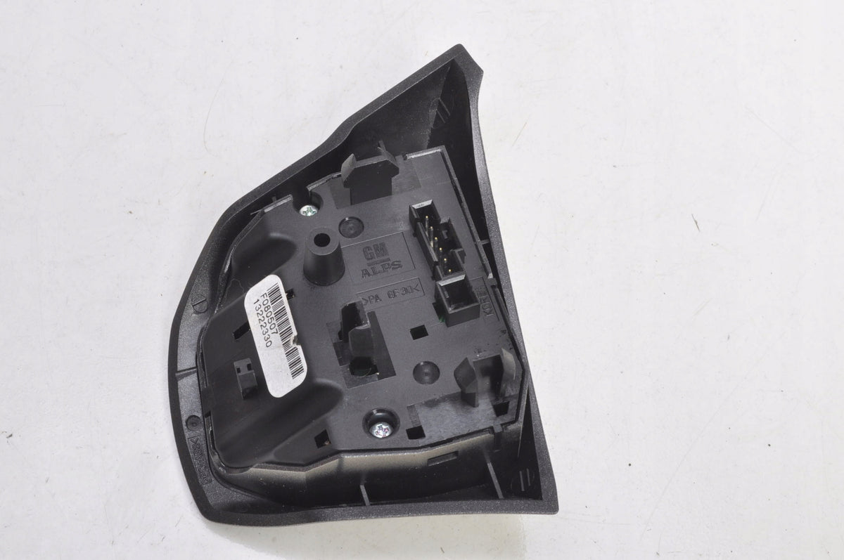 OPEL CORSA D STEERING WHEEL BUTTONS 13222330