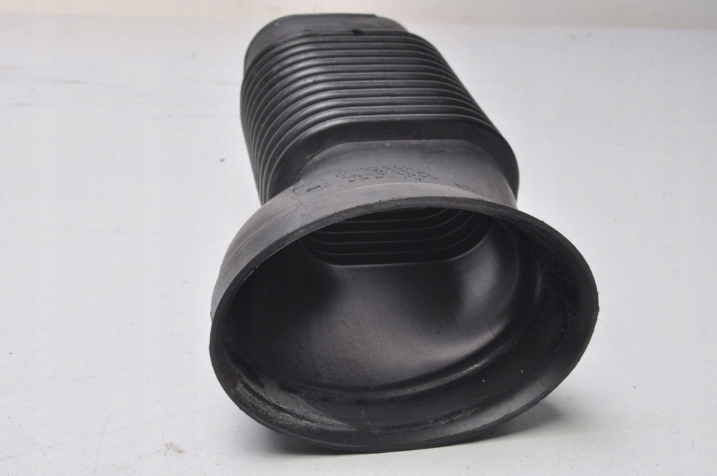 OPEL CORSA E 1.4 16V 90KM AIR INTAKE PIPE 13427552