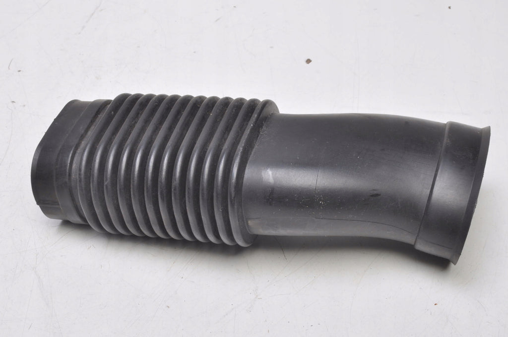 OPEL CORSA E 1.4 16V 90KM AIR INTAKE PIPE 13427552