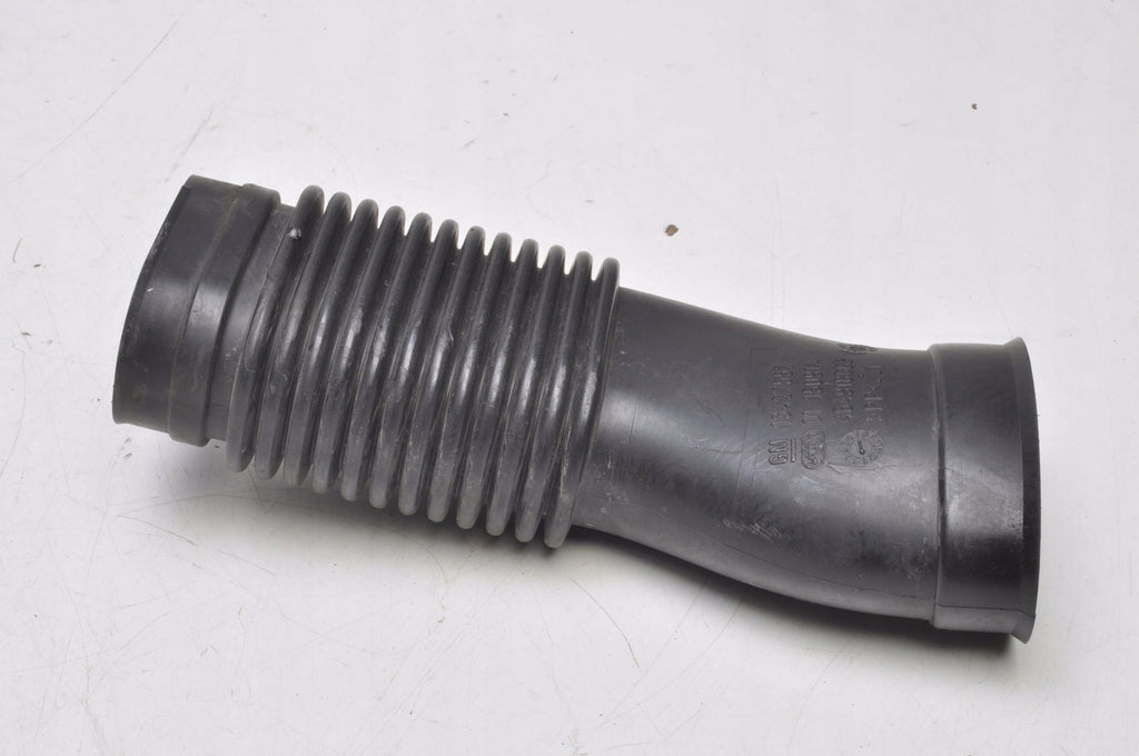 OPEL CORSA E 1.4 16V 90KM AIR INTAKE PIPE 13427552