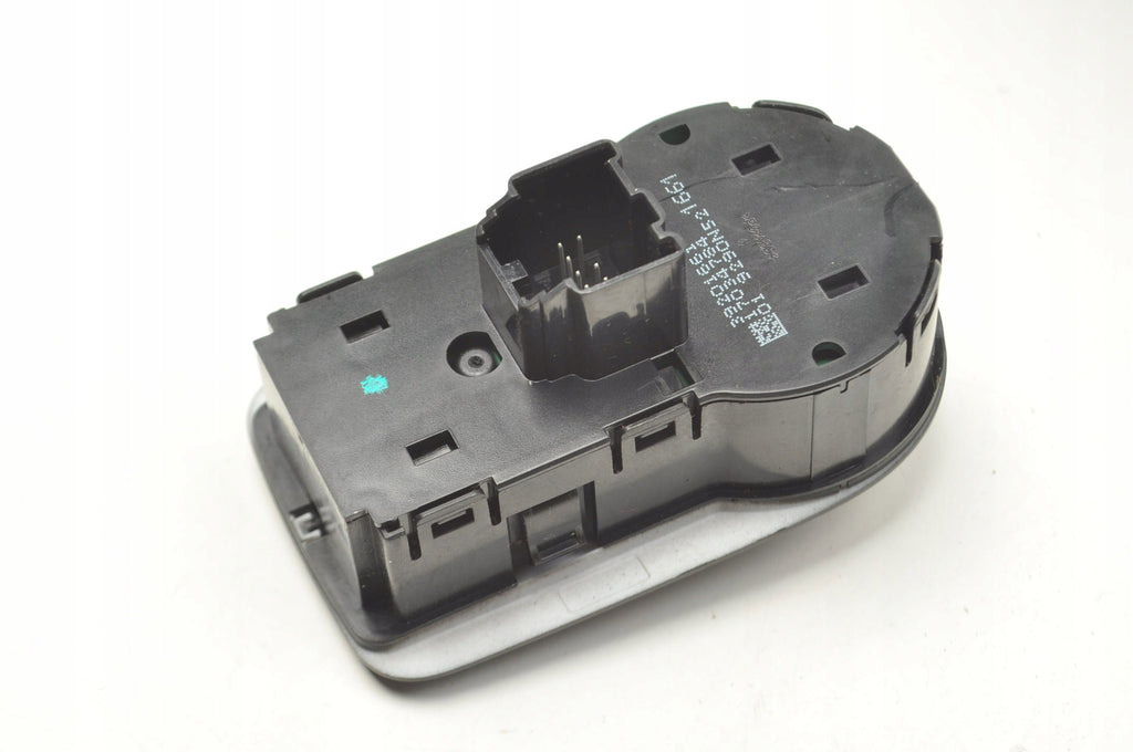 OPEL CORSA F 39201661 LIGHT SWITCH