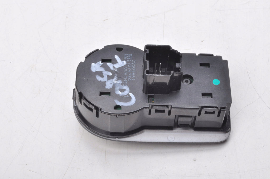 OPEL CORSA F LIGHT SWITCH 39201661 UK