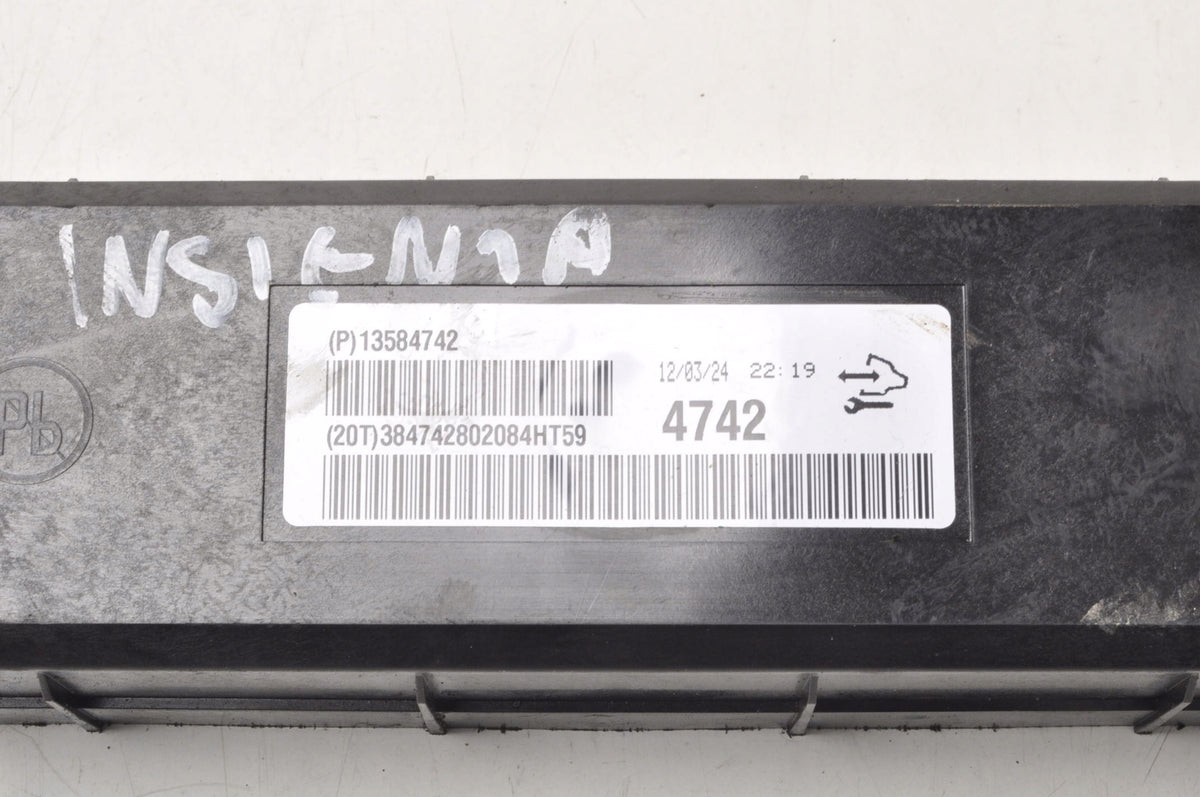 OPEL INSIGNIA AND AIR CONDITIONING CONTROLLER 13584742