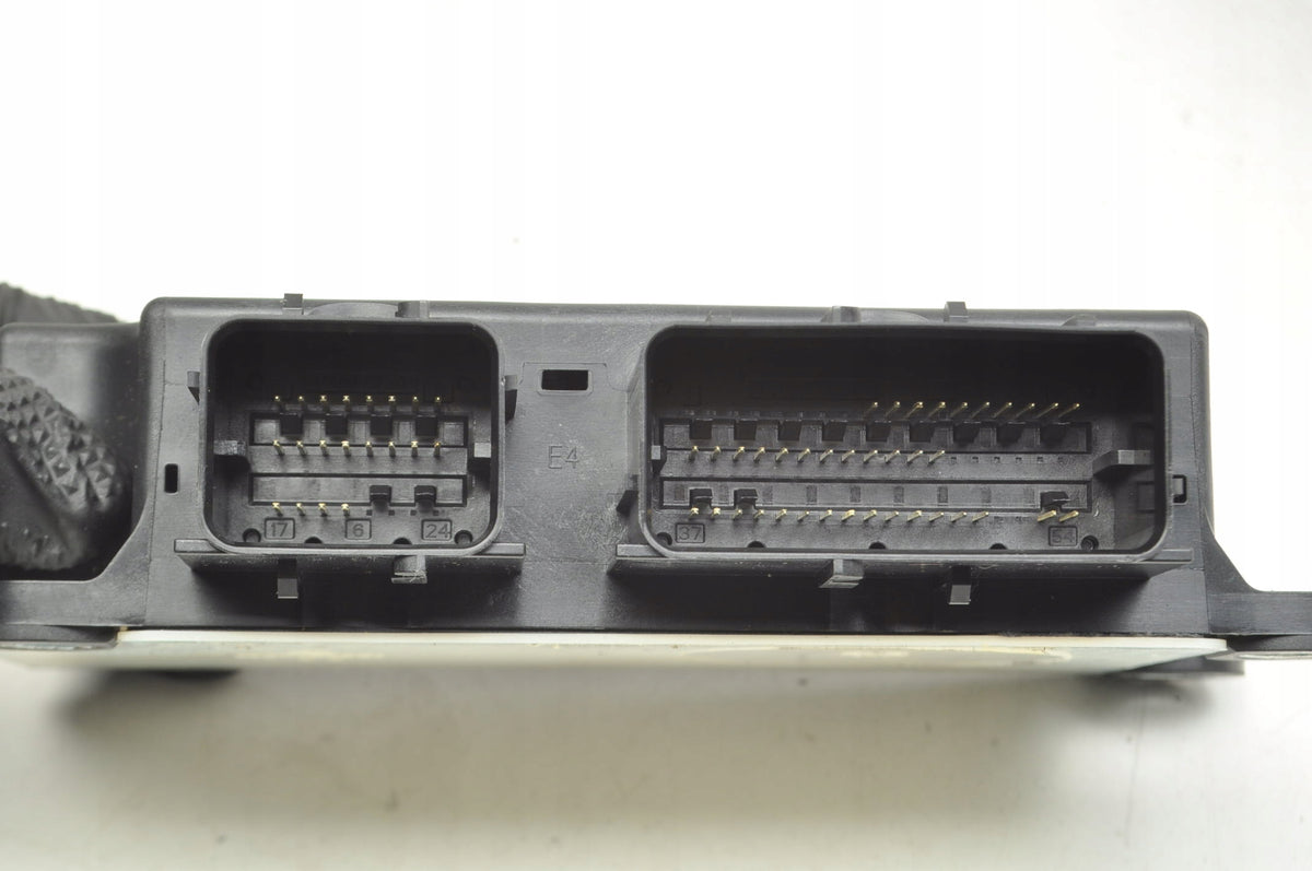 OPEL INSIGNIA AND AIRBAG SENSOR 13591911