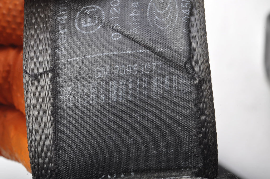 OPEL INSIGNIA AND BELT RIGHT FRONT 20951977
