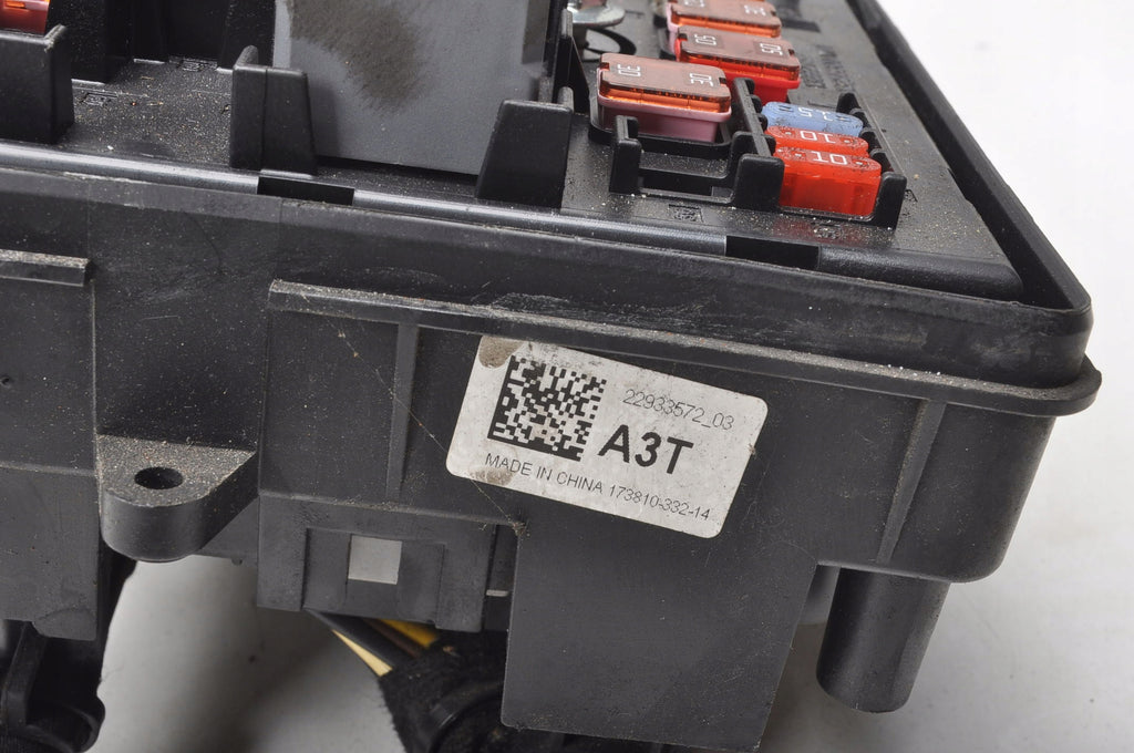 OPEL INSIGNIA AND FUSE BOX LIFT 22933572