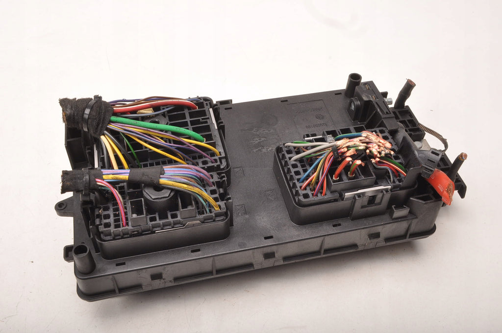 OPEL INSIGNIA AND FUSE BOX LIFT 22933572