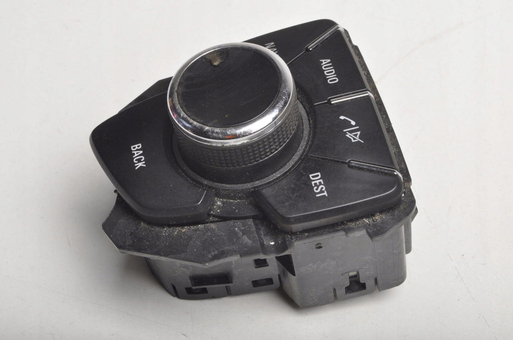 OPEL INSIGNIA AND IDRIVE 13310070