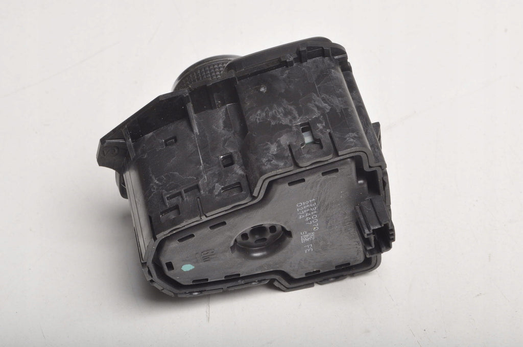 OPEL INSIGNIA AND IDRIVE 13310070