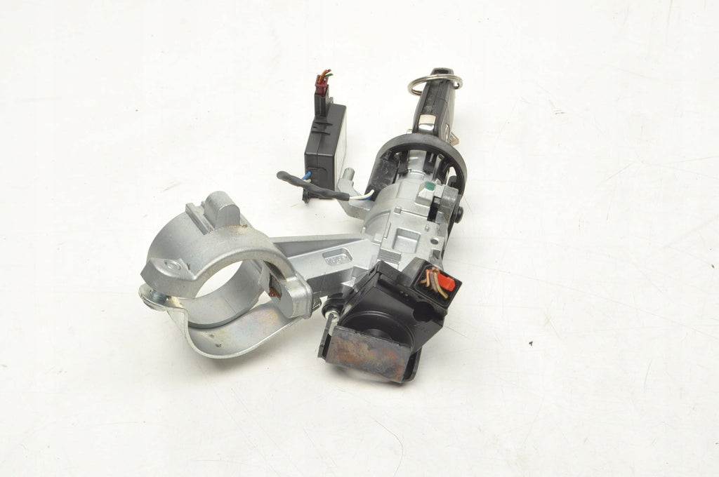 OPEL INSIGNIA AND IGNITION KEY 20909327