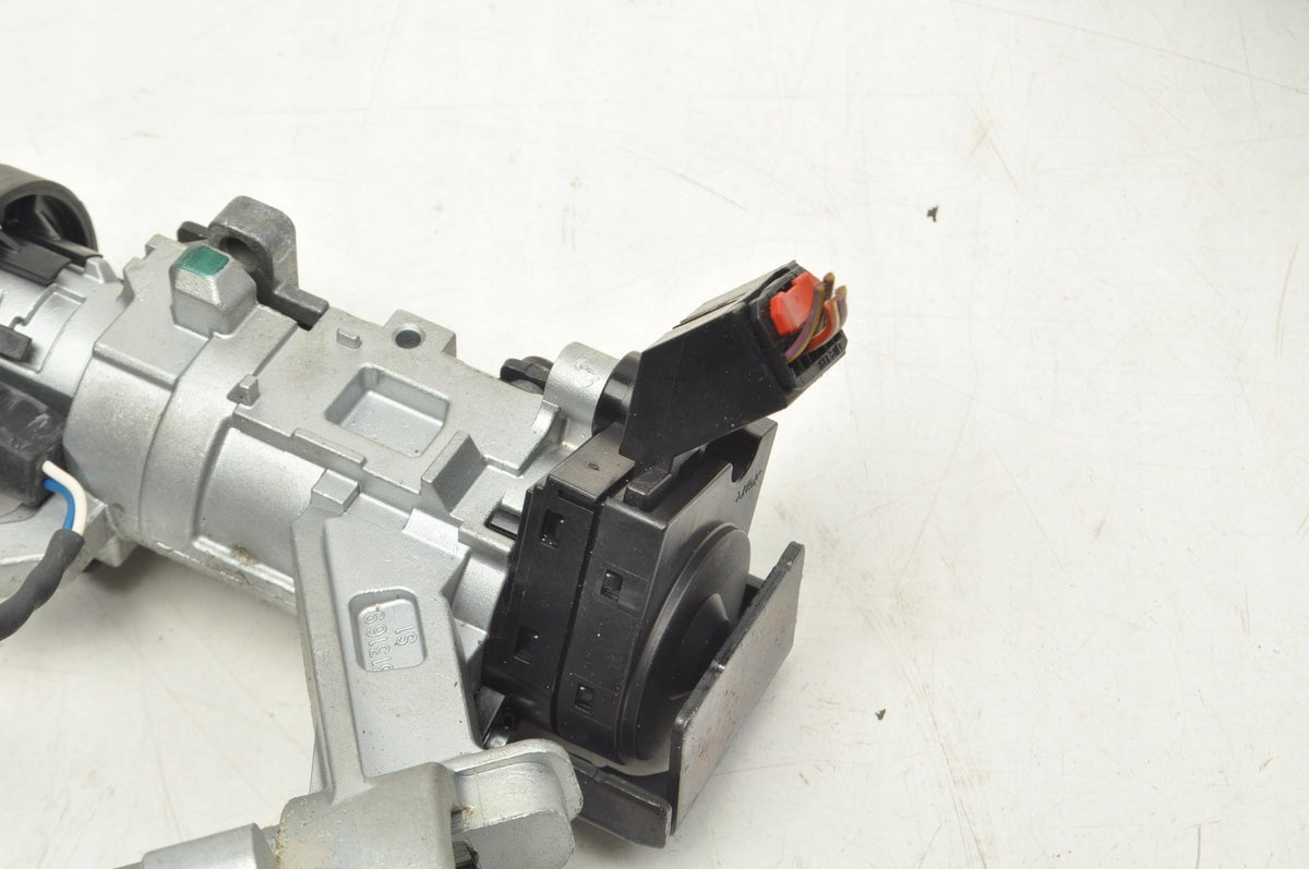 OPEL INSIGNIA AND IGNITION KEY 20909327