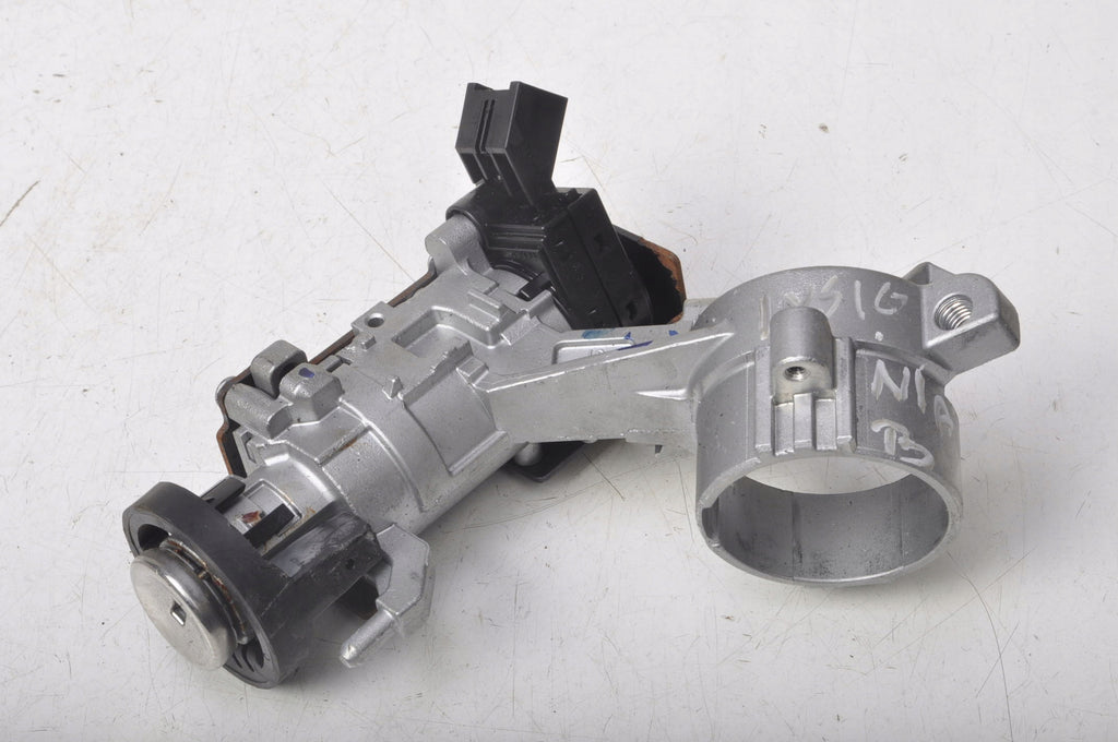OPEL INSIGNIA AND IGNITION KEY 23276089