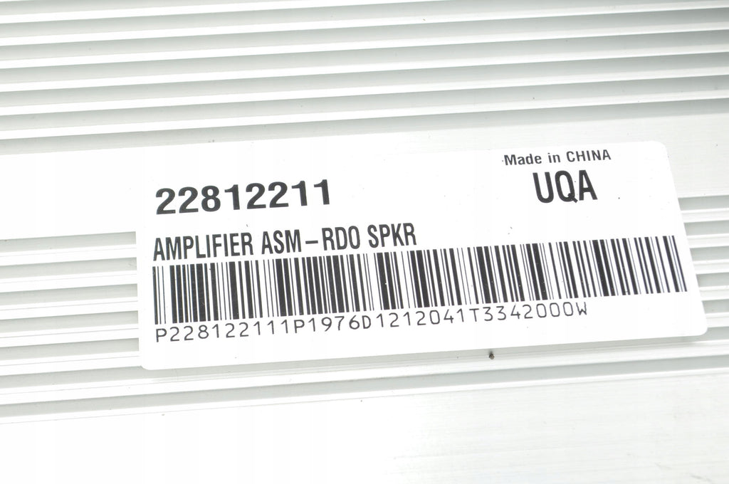 OPEL INSIGNIA AND RADIO AMPLIFIER 22812211