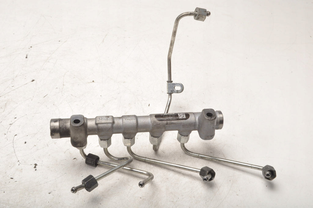 OPEL INSIGNIA B 2.0 CDTI INJECTION RAIL 55578285