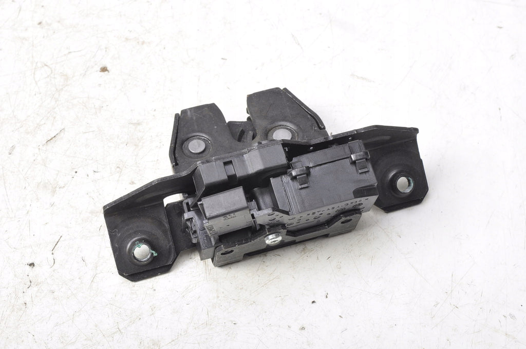 OPEL INSIGNIA B TAILGATE LOCK 13524683