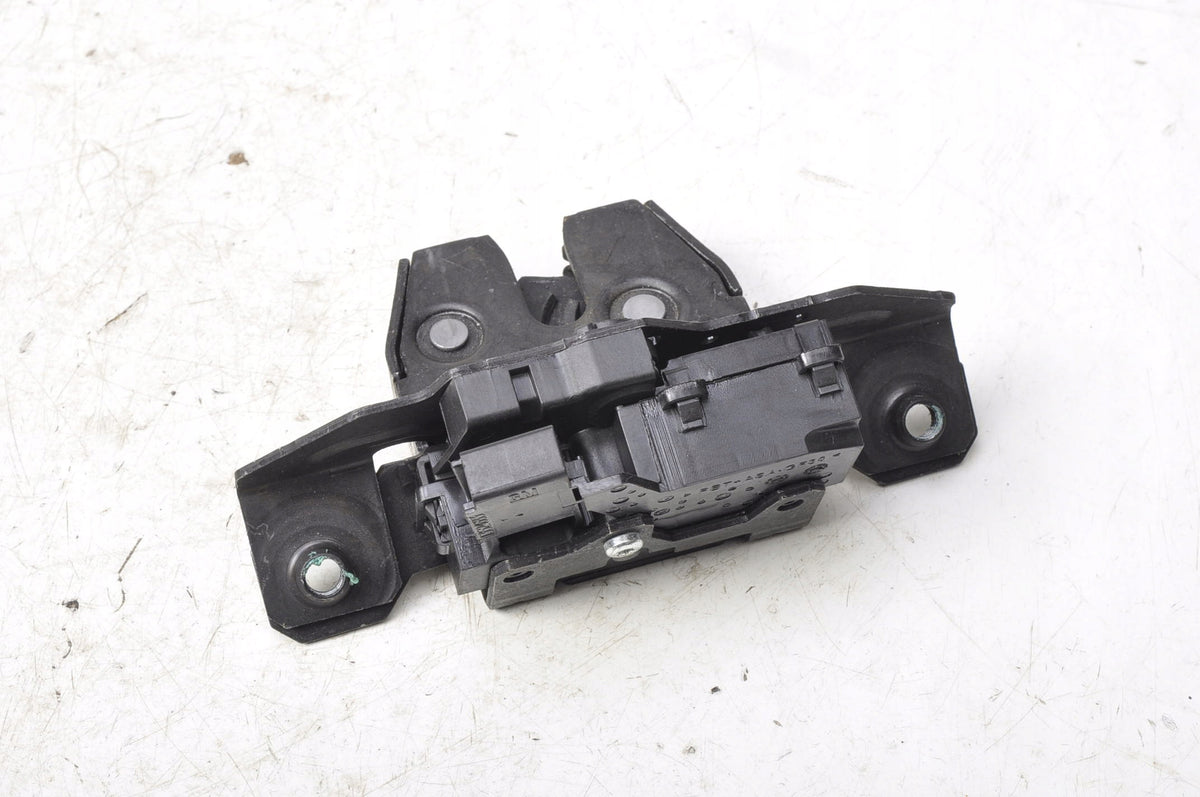 OPEL INSIGNIA B TAILGATE LOCK 13524683