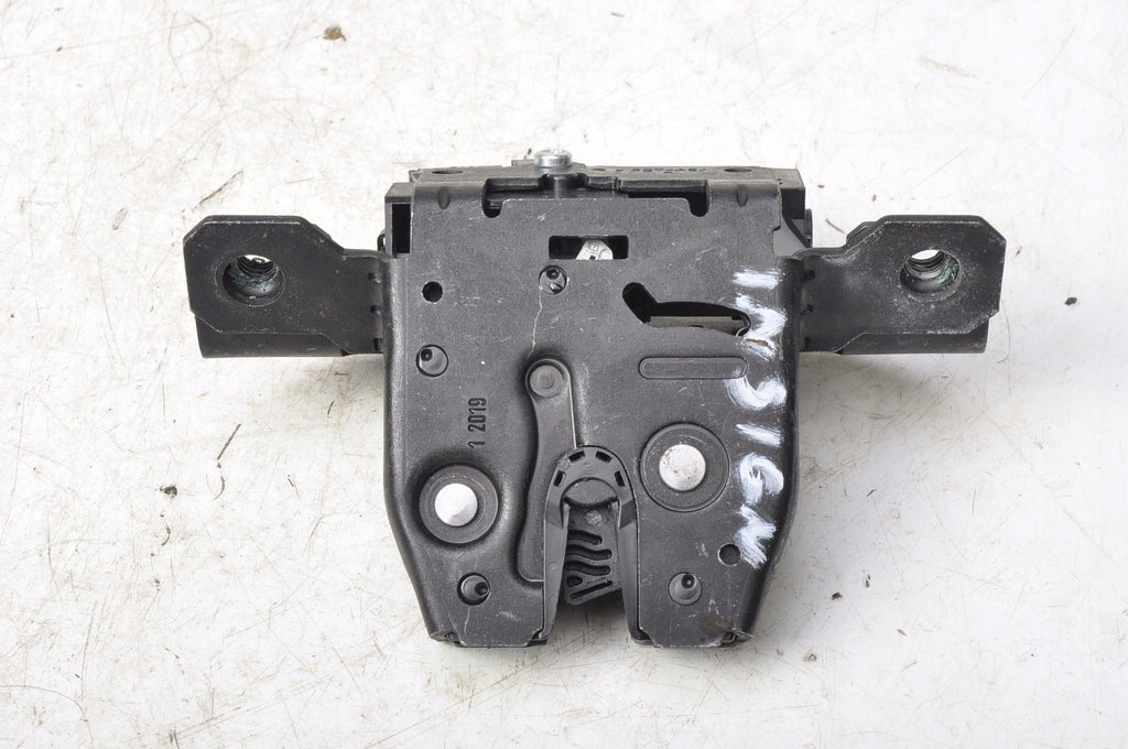 OPEL INSIGNIA B TAILGATE LOCK 13524683