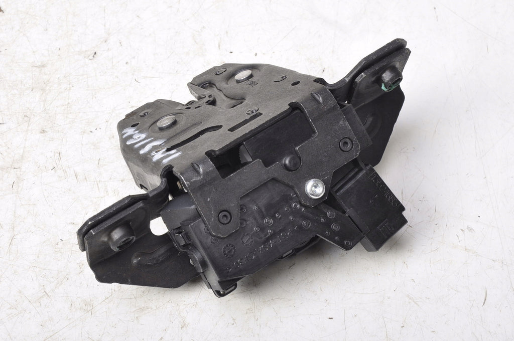 OPEL INSIGNIA B TAILGATE LOCK 13524683