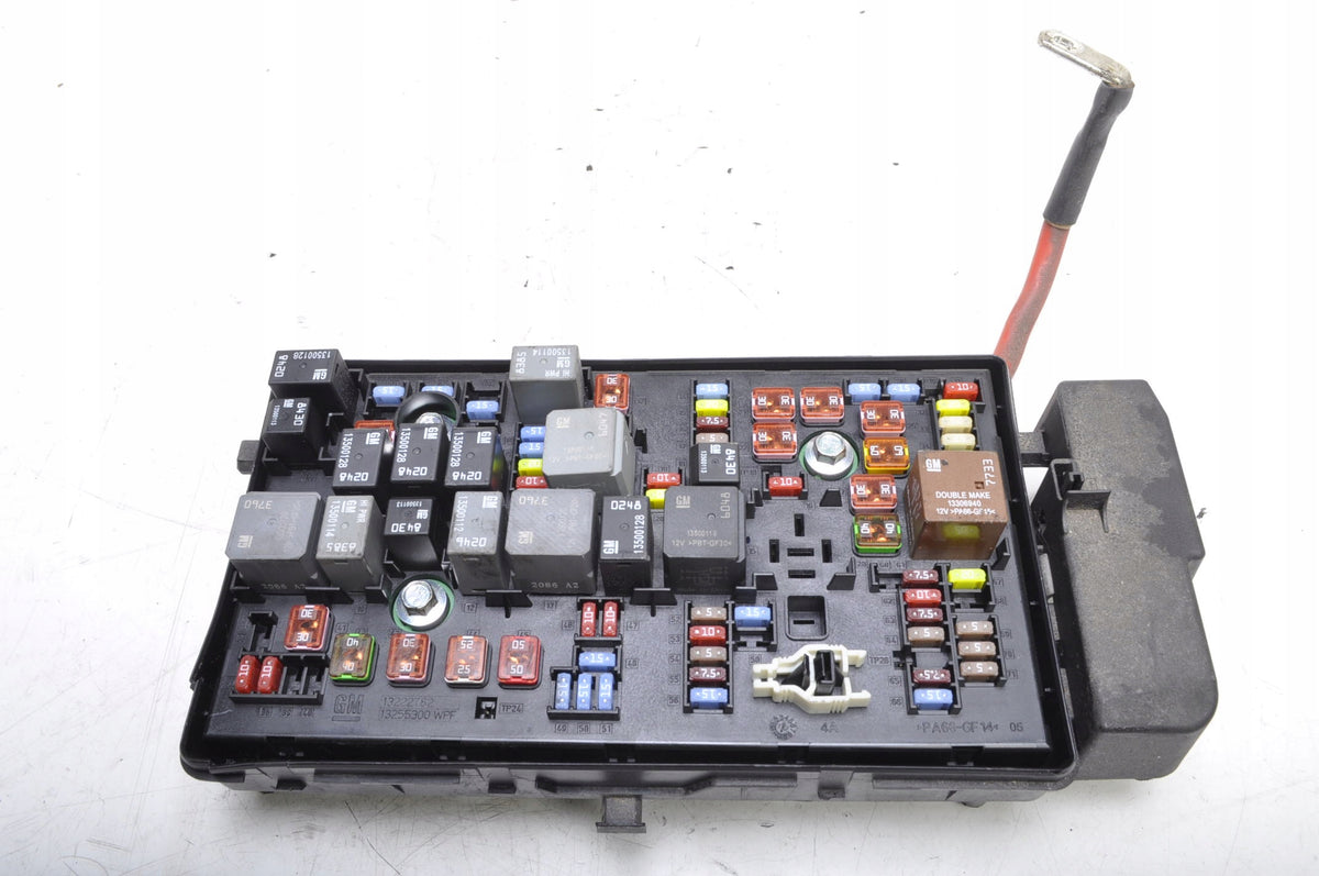 OPEL INSIGNIA FUSE BOX 13345493