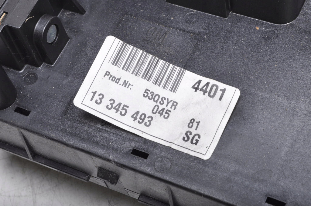 OPEL INSIGNIA FUSE BOX 13345493