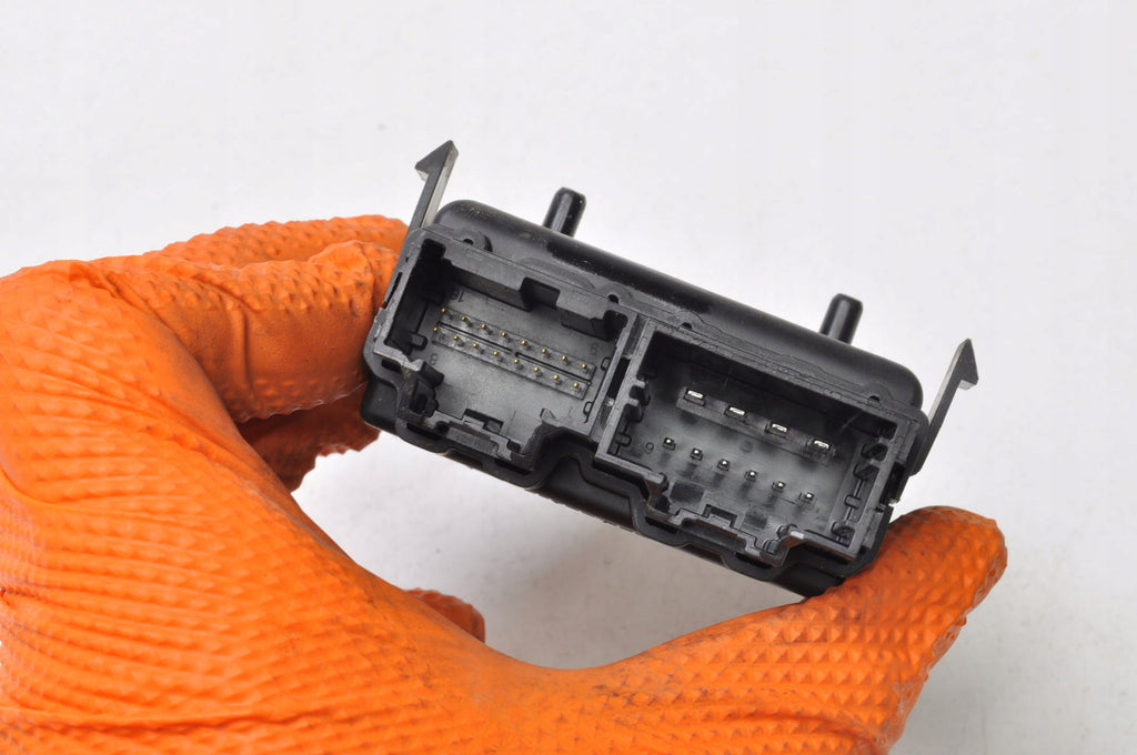 OPEL INSIGNIA II B SEAT HEATING MODULE 13511685